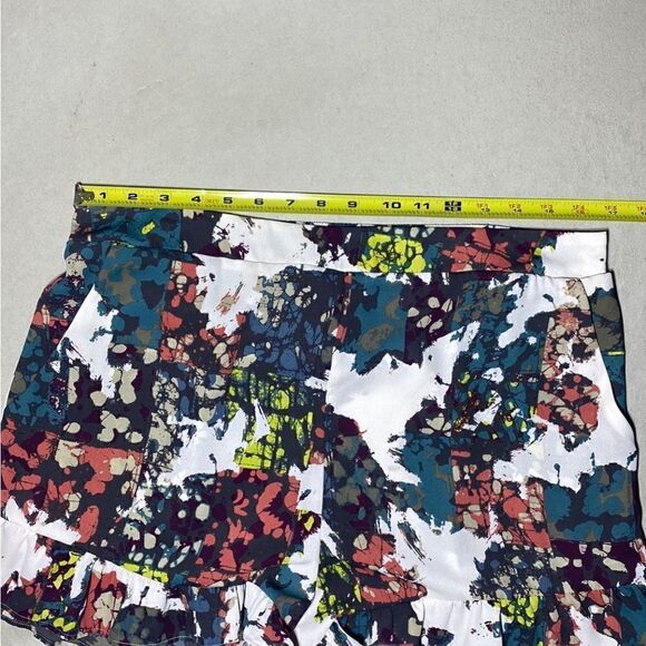 NWT MSRP $138 BCBGMAXAZRIA Printed High-Rise Shorts Women's Size Large - Picture 8 of 8